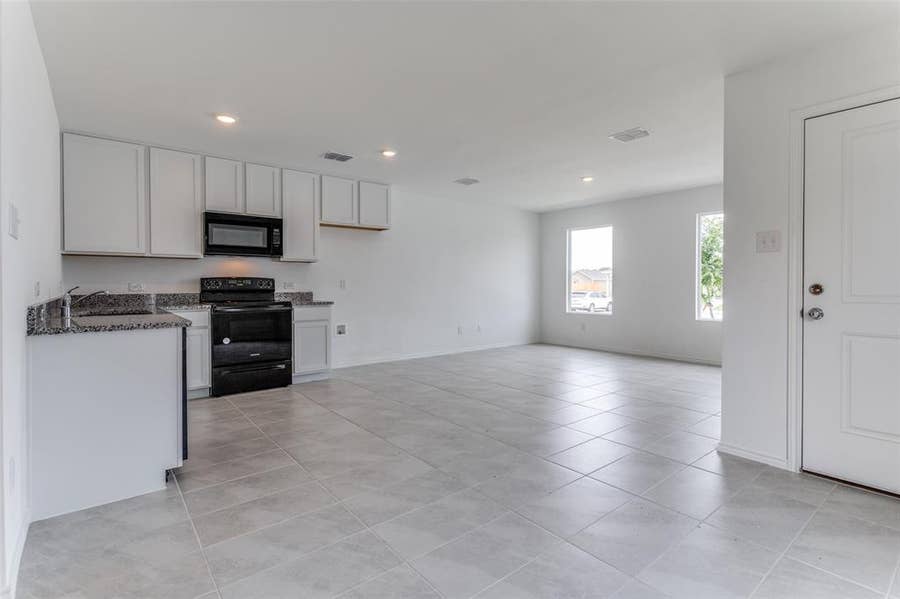 Property photo for 119 Sunflower Street, Princeton, TX