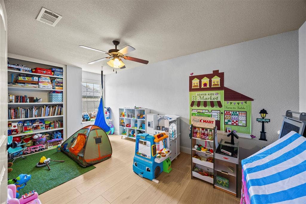 3175 Collins Road, Burleson, TX 76028 3175 Collins Road, Burleson, TX 76028