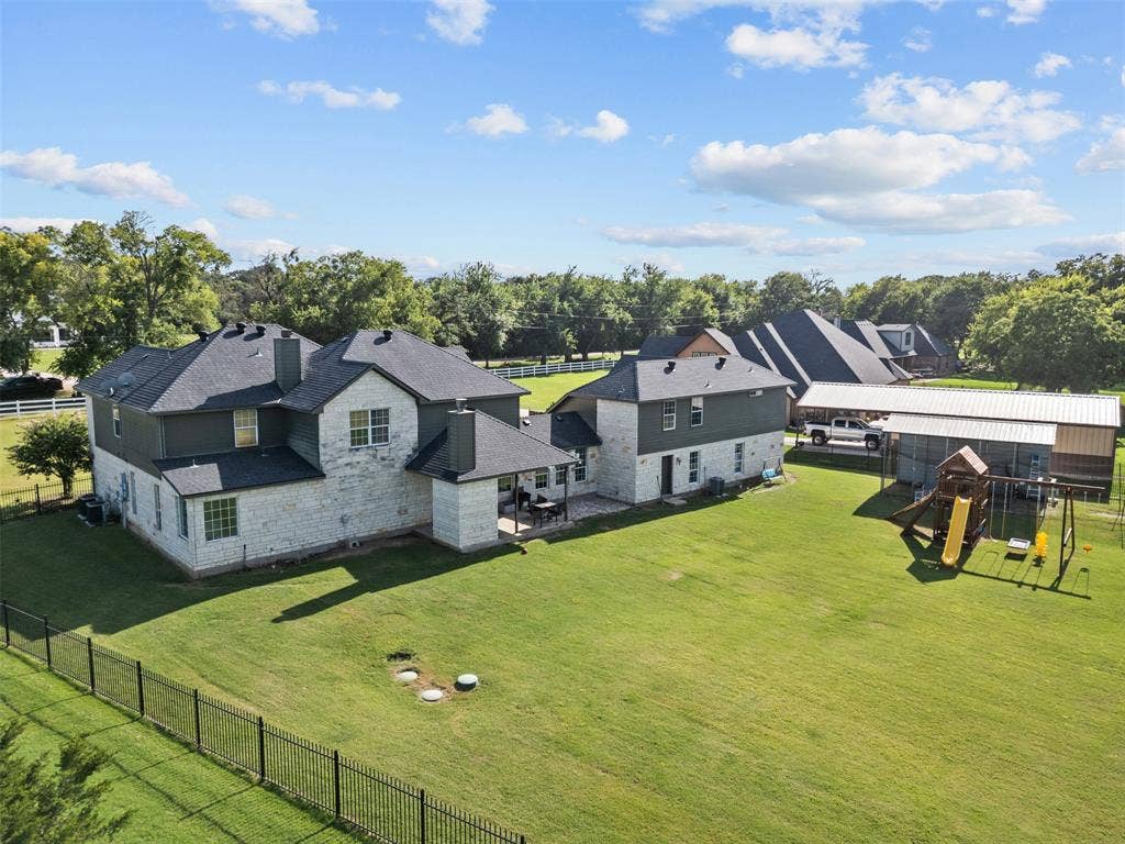 3175 Collins Road, Burleson, TX 76028 3175 Collins Road, Burleson, TX 76028