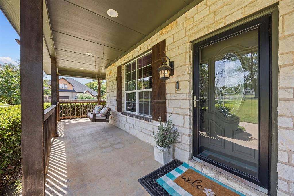 3175 Collins Road, Burleson, TX 76028 3175 Collins Road, Burleson, TX 76028