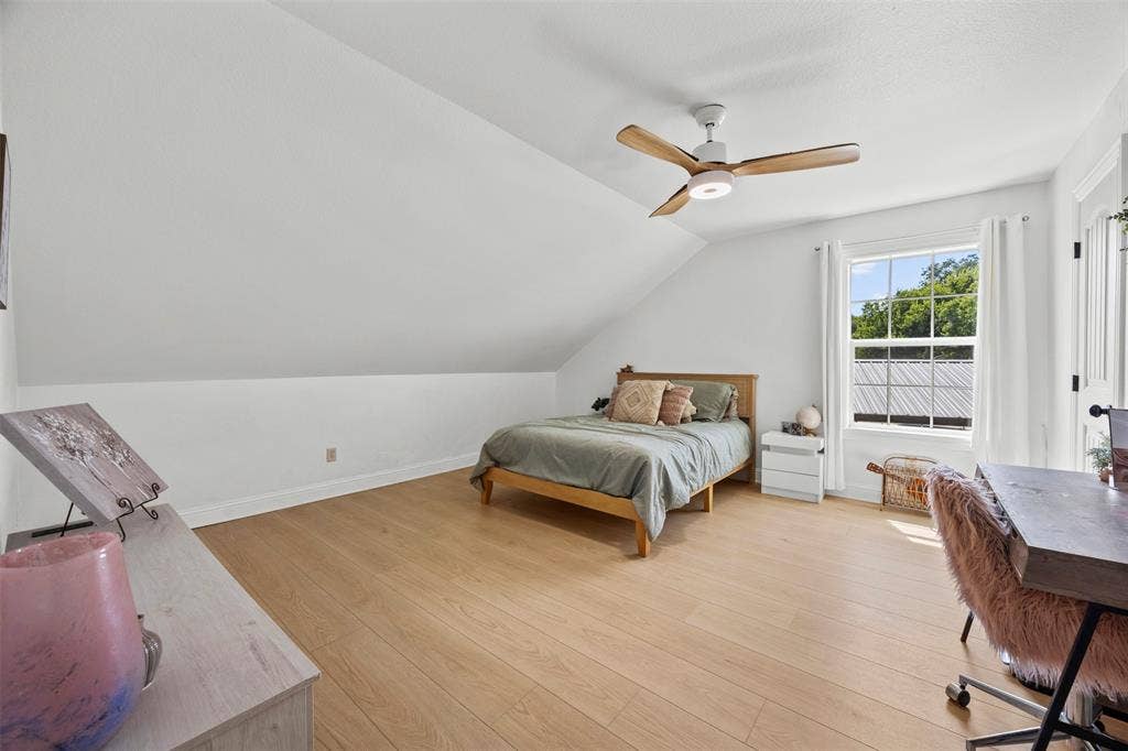 3175 Collins Road, Burleson, TX 76028 3175 Collins Road, Burleson, TX 76028