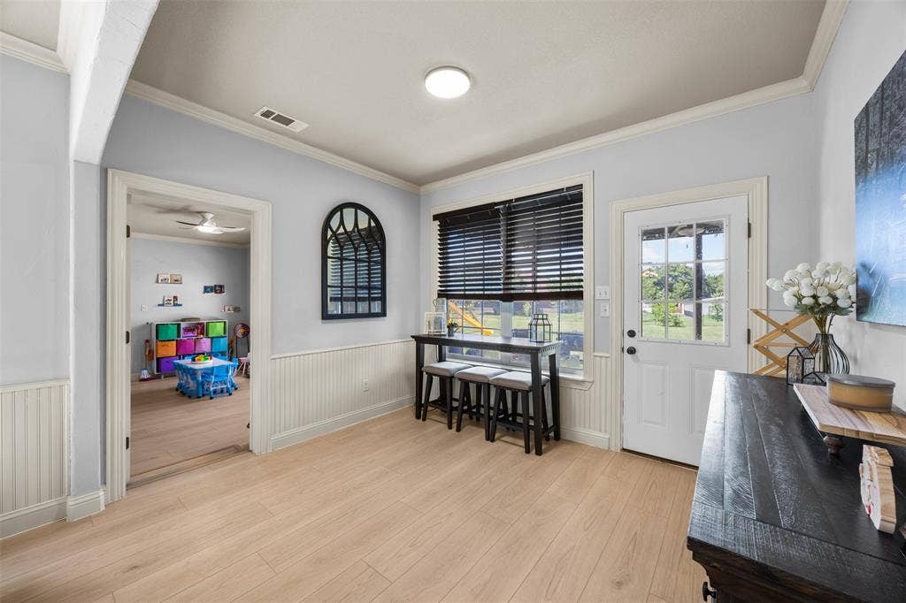 3175 Collins Road, Burleson, TX 76028 3175 Collins Road, Burleson, TX 76028