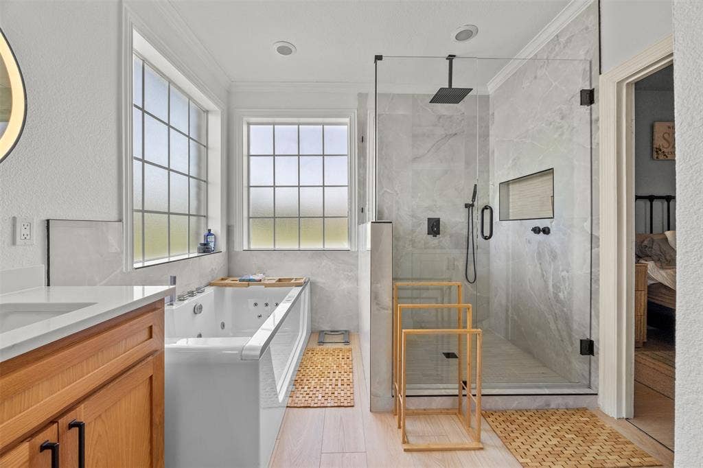 3175 Collins Road, Burleson, TX 76028 3175 Collins Road, Burleson, TX 76028