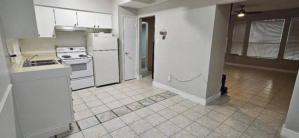 2100 Tanglewilde, #167, Houston, TX 77063 2100 Tanglewilde, #167, Houston, TX 77063