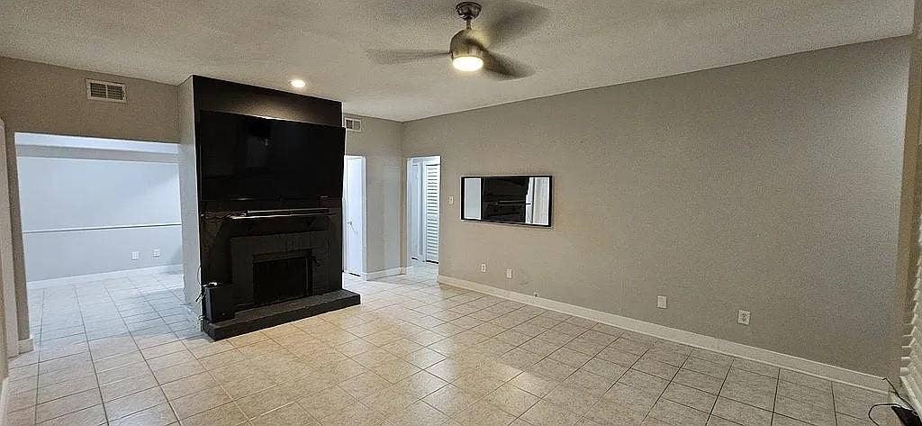 2100 Tanglewilde, #167, Houston, TX 77063 2100 Tanglewilde, #167, Houston, TX 77063