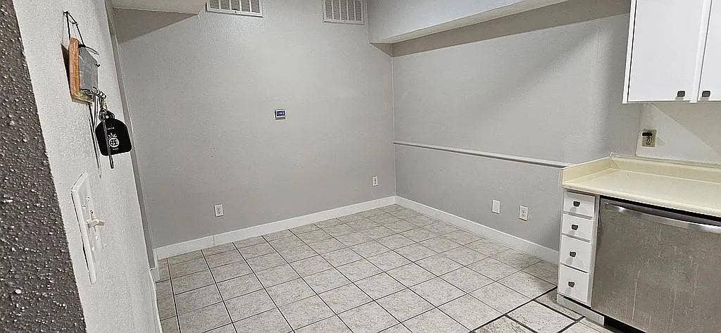2100 Tanglewilde, #167, Houston, TX 77063 2100 Tanglewilde, #167, Houston, TX 77063