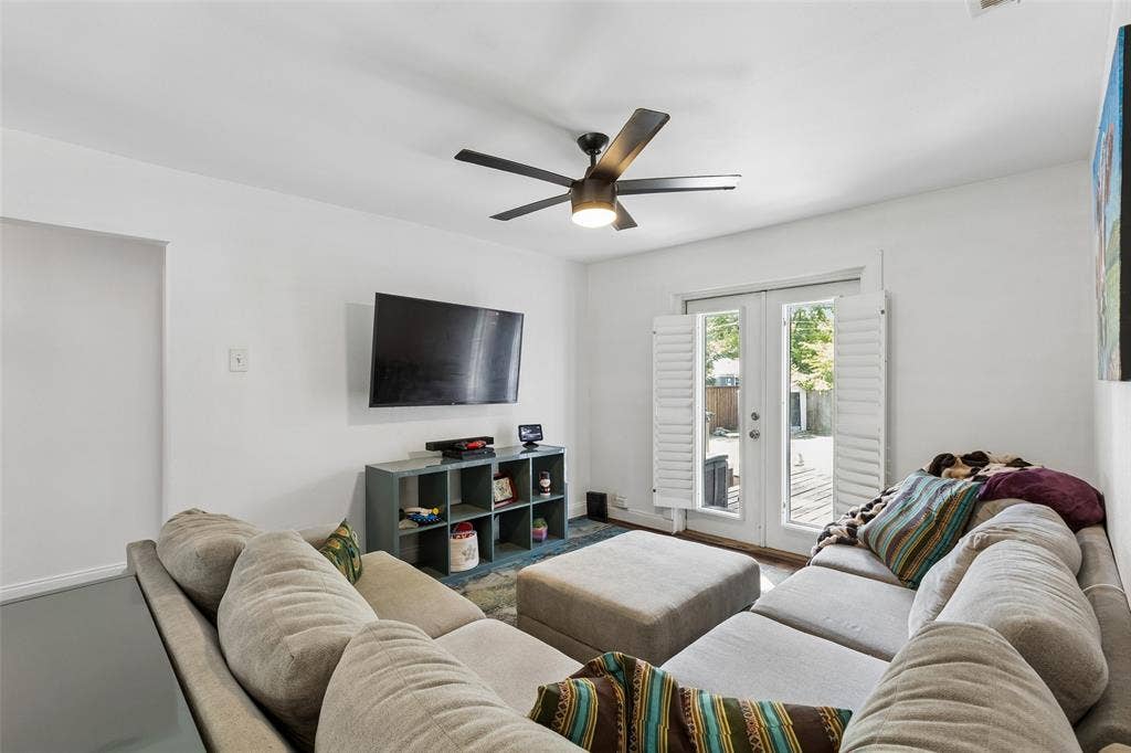 10633 Cayuga Drive, Dallas, TX 75228