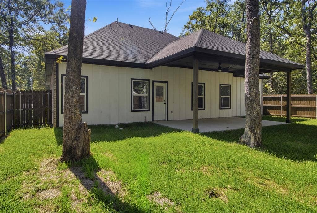 216 E Beachwood Loop, Trinidad, TX 75163