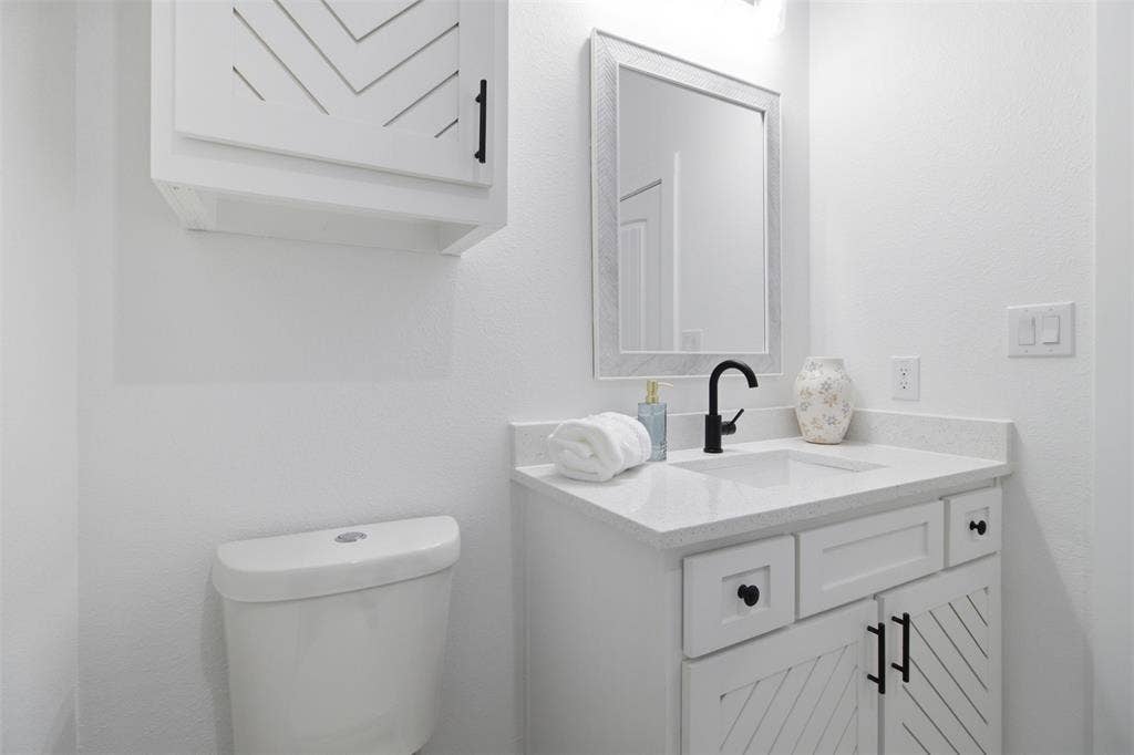 216 E Beachwood Loop, Trinidad, TX 75163