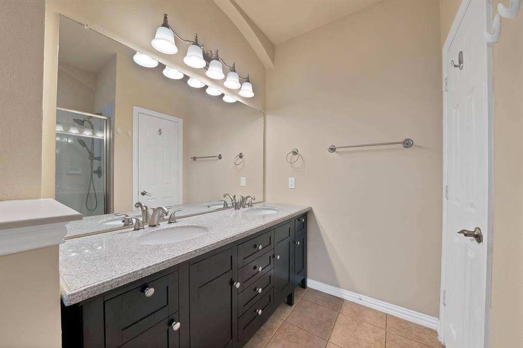 9937 Sedgewick Avenue, Plano, TX 75025 9937 Sedgewick Avenue, Plano, TX 75025