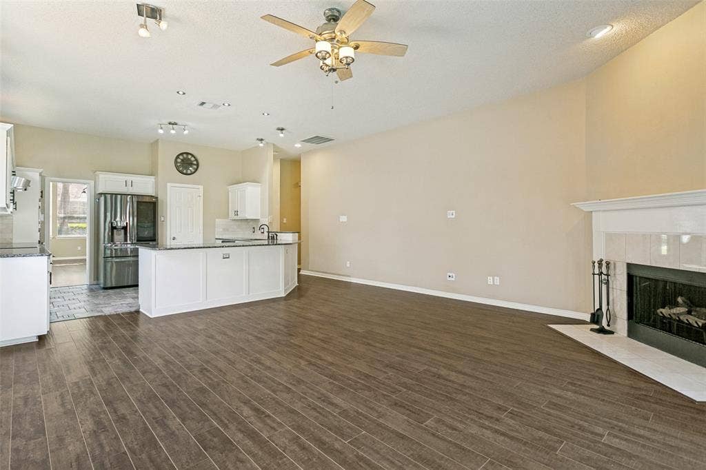 2321 San Gabriel Drive, Plano, TX 75074 2321 San Gabriel Drive, Plano, TX 75074