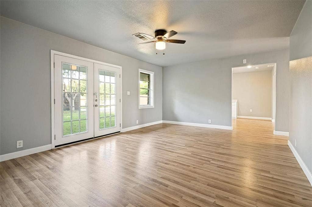 4401 Ivy Drive, Mesquite, TX 75150 4401 Ivy Drive, Mesquite, TX 75150
