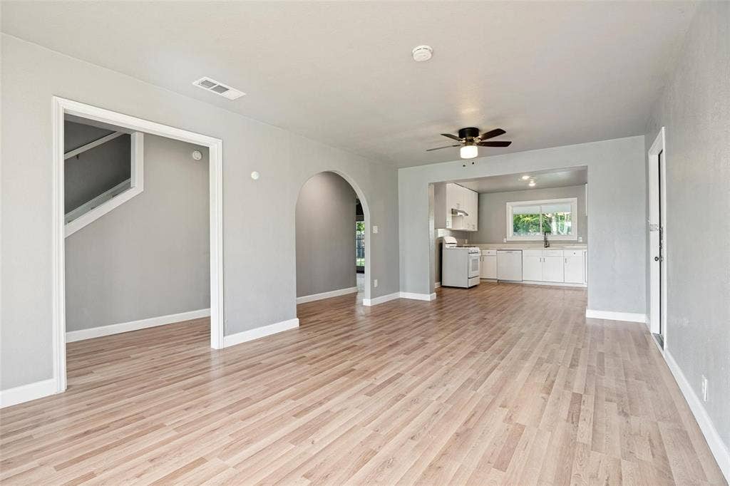 4401 Ivy Drive, Mesquite, TX 75150 4401 Ivy Drive, Mesquite, TX 75150
