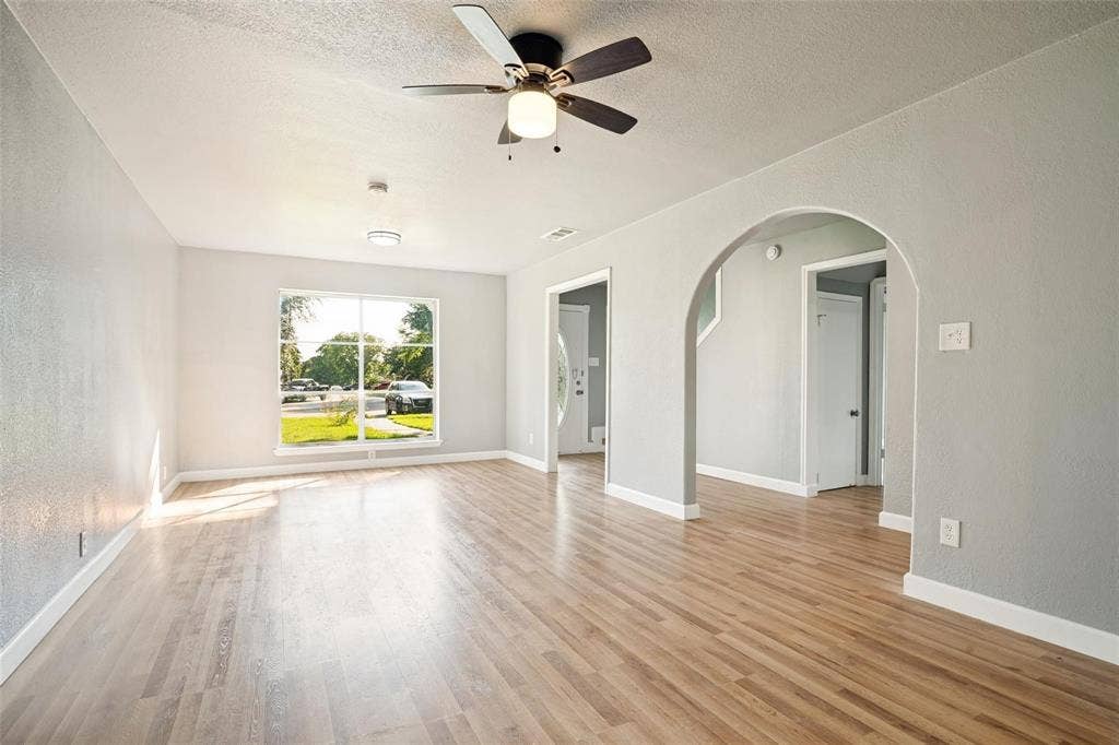 4401 Ivy Drive, Mesquite, TX 75150 4401 Ivy Drive, Mesquite, TX 75150