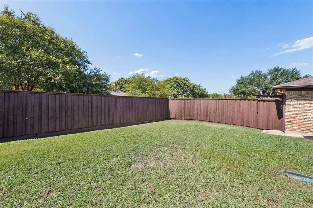 10014 Hickory Crossing, Dallas, TX 75243 10014 Hickory Crossing, Dallas, TX 75243