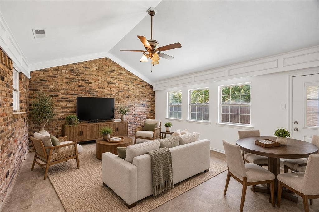 10014 Hickory Crossing, Dallas, TX 75243 Virtually Staged Sun Room off Kitchen