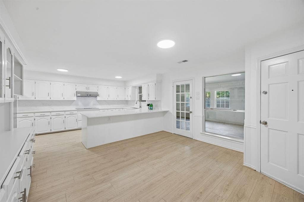 10014 Hickory Crossing, Dallas, TX 75243 10014 Hickory Crossing, Dallas, TX 75243