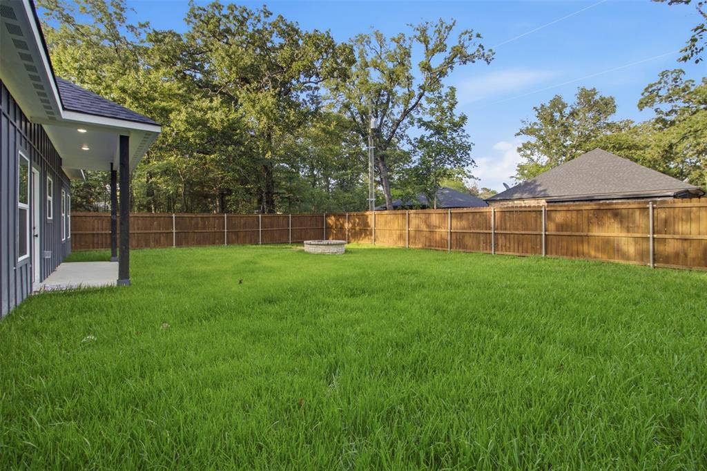 108 Parkside Drive, Trinidad, TX 75163 108 Parkside Drive, Trinidad, TX 75163