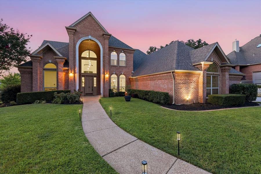 Property photo for 614 Llano Court, Southlake, TX