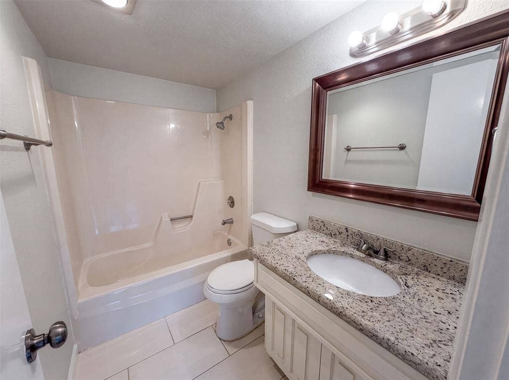 6302 Elder Grove Drive, Dallas, TX 75232