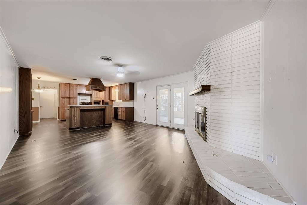 3912 Plantation Drive, Benbrook, TX 76116 3912 Plantation Drive, Benbrook, TX 76116