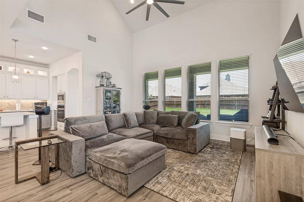 3053 Estuary Drive, Royse City, TX 75189 3053 Estuary Drive, Royse City, TX 75189