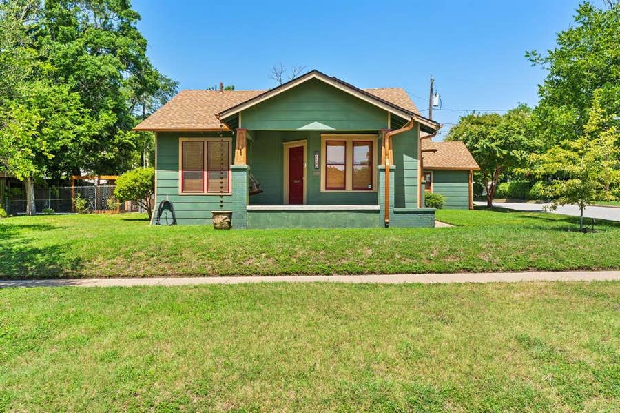 Property photo for 1120 N 1st Street, Temple, TX
