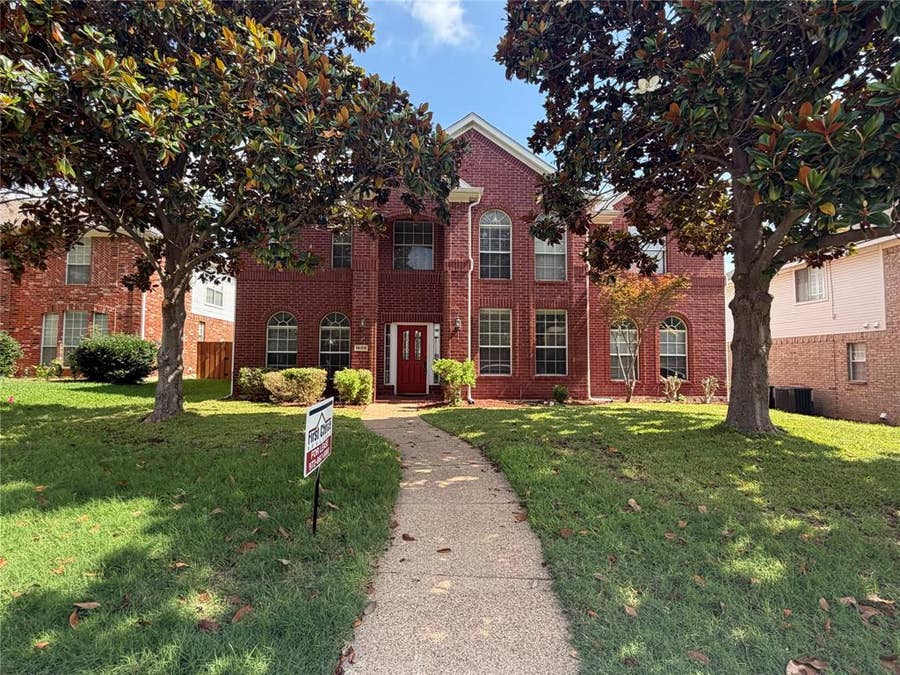 Property photo for 1609 Simsbury Drive, Plano, TX