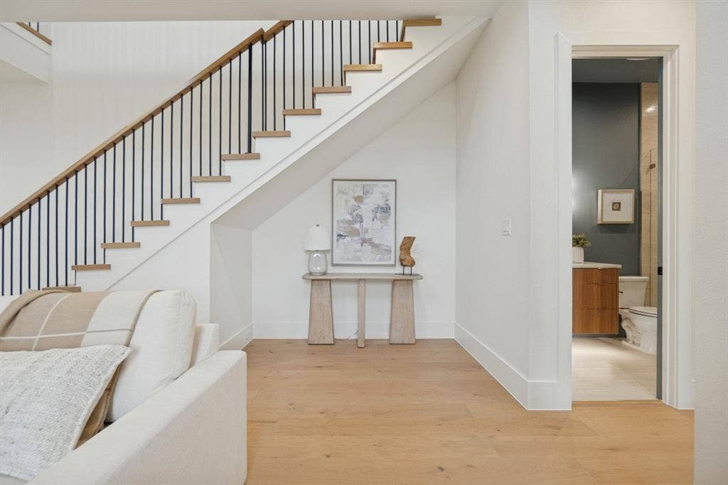 5237 Terry Street, Dallas, TX 75223 5237 Terry Street, Dallas, TX 75223