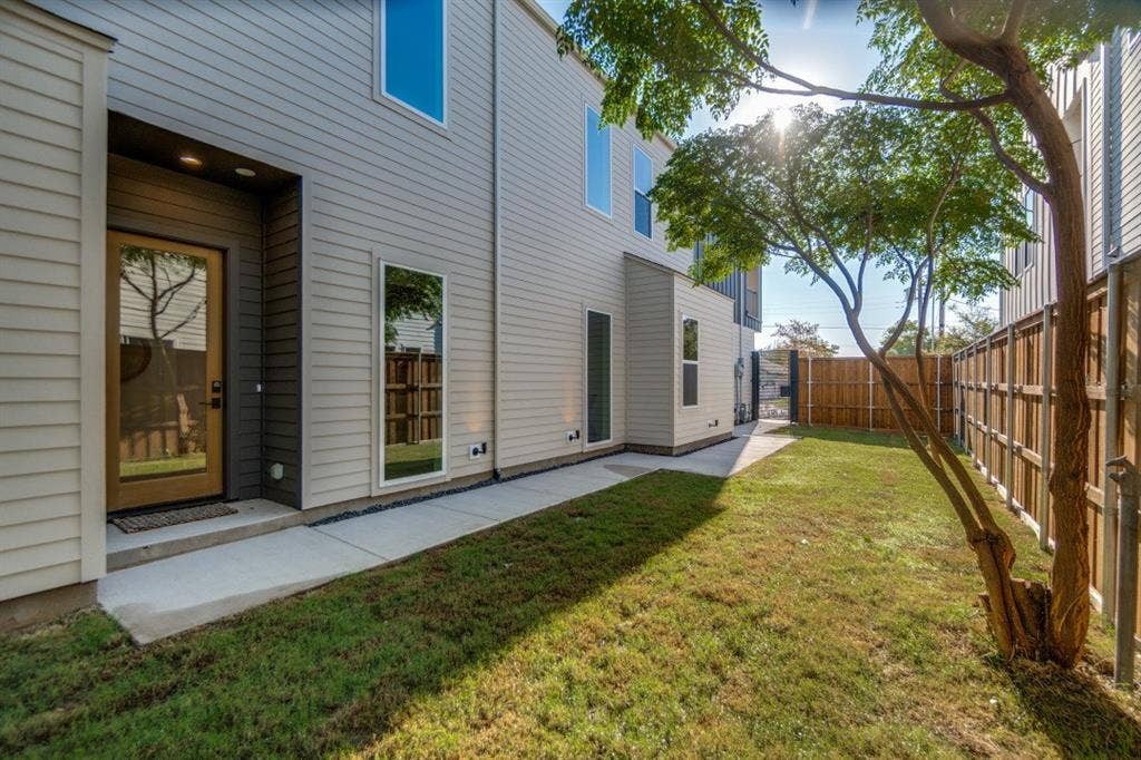 5237 Terry Street, Dallas, TX 75223 5237 Terry Street, Dallas, TX 75223
