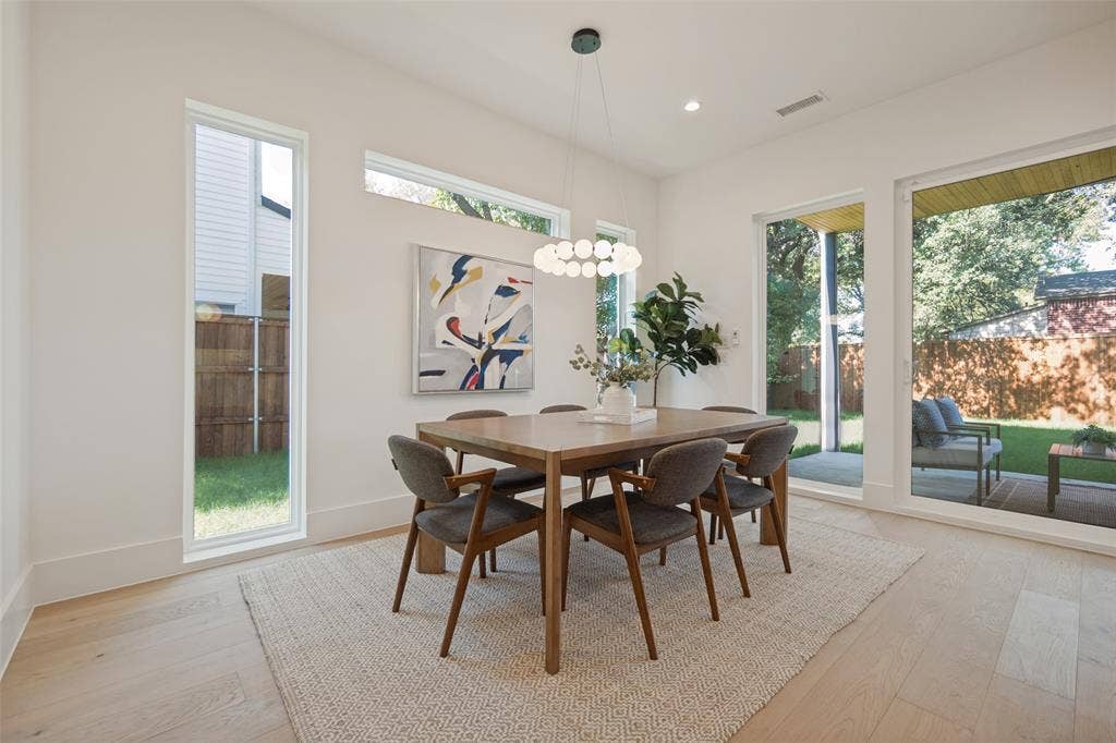5237 Terry Street, Dallas, TX 75223 5237 Terry Street, Dallas, TX 75223