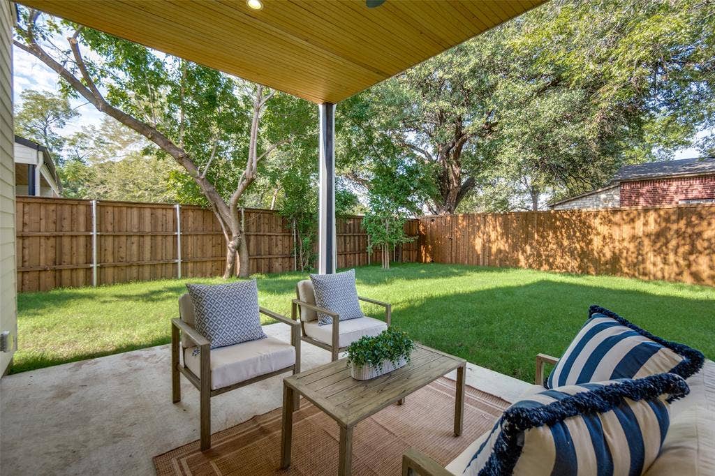 5237 Terry Street, Dallas, TX 75223 5237 Terry Street, Dallas, TX 75223