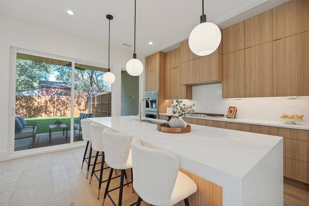 5237 Terry Street, Dallas, TX 75223 5237 Terry Street, Dallas, TX 75223