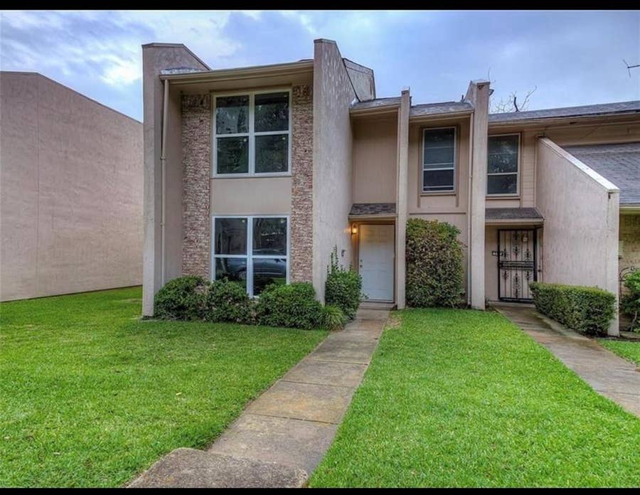 Property photo for 324 Valley Park Drive, Garland, TX