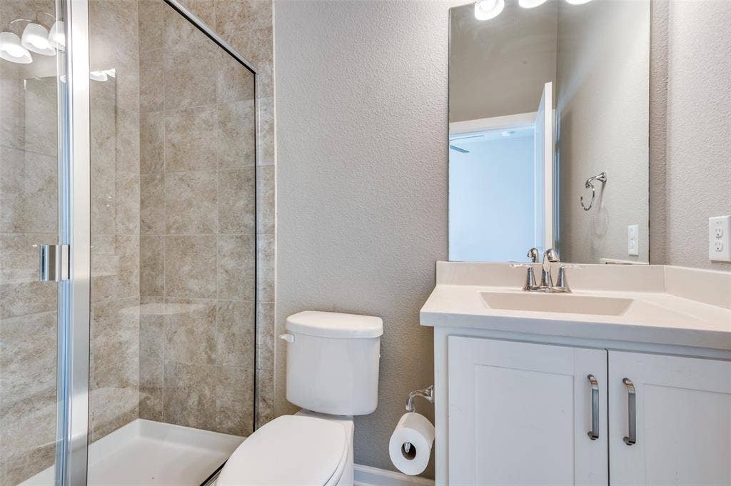 6739 Palo Duro Drive, Irving, TX 75063 6739 Palo Duro Drive, Irving, TX 75063