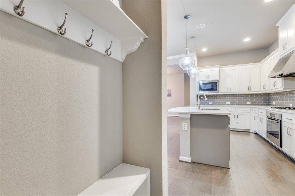 6739 Palo Duro Drive, Irving, TX 75063 6739 Palo Duro Drive, Irving, TX 75063