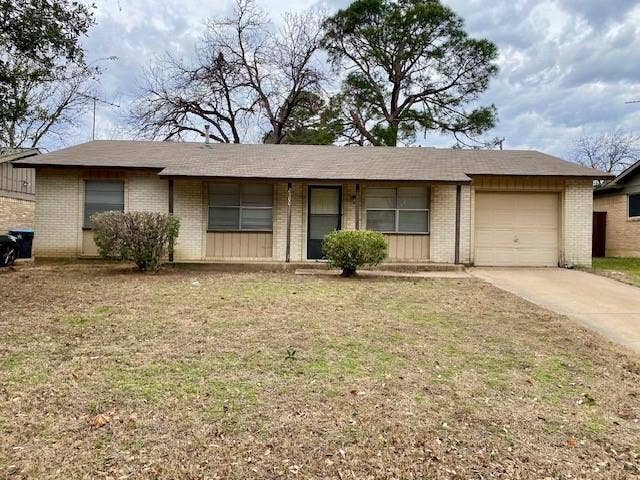 Property photo for 2500 S Fielder Road, Arlington, TX