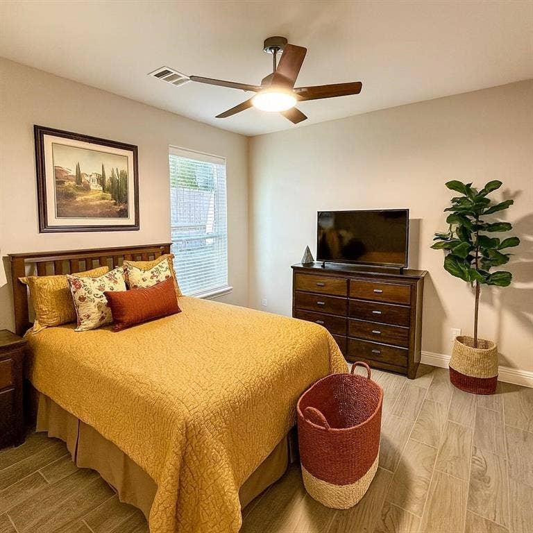 1023 Mustang Trail, Granbury, TX 76049 1023 Mustang Trail, Granbury, TX 76049