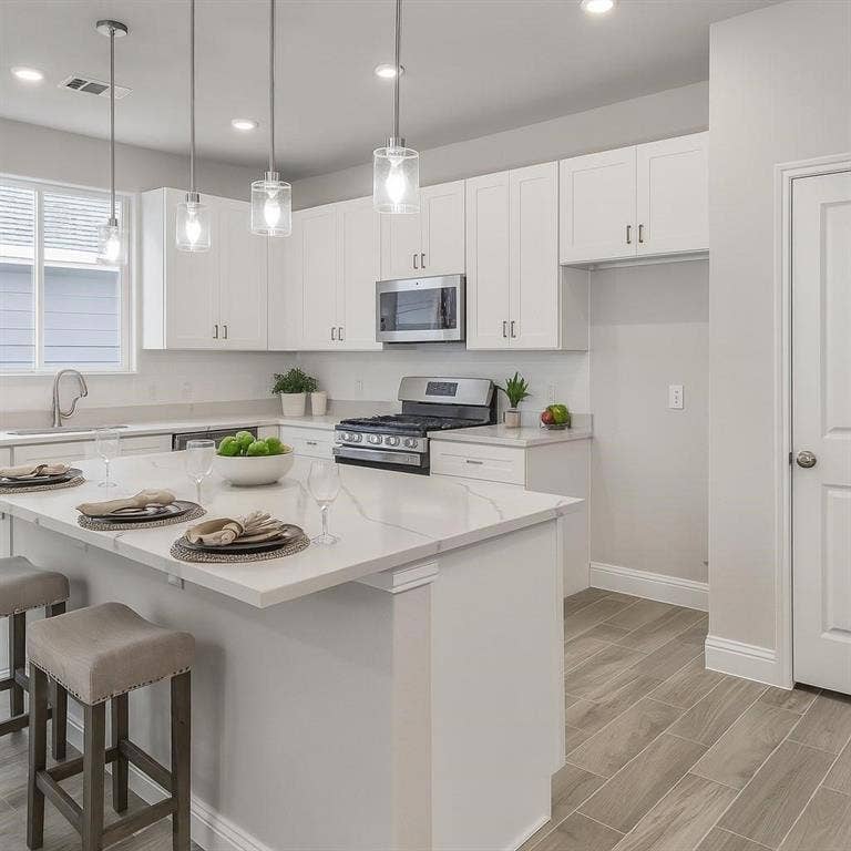 1023 Mustang Trail, Granbury, TX 76049 1023 Mustang Trail, Granbury, TX 76049