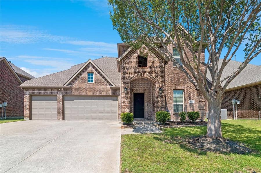 Property photo for 1012 Seclusion Cove, Mckinney, TX