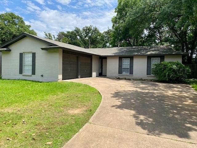 Property photo for 2714 Buffalo Drive, Arlington, TX