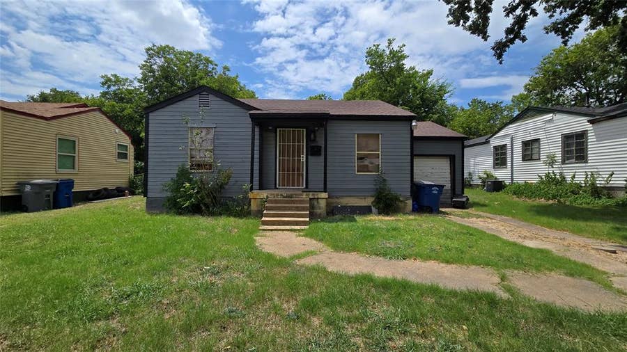 Property photo for 3107 S Ewing Avenue, Dallas, TX