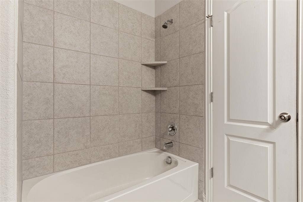 1804 Virtue Port Lane, Wylie, TX 75098 Full Bath 2