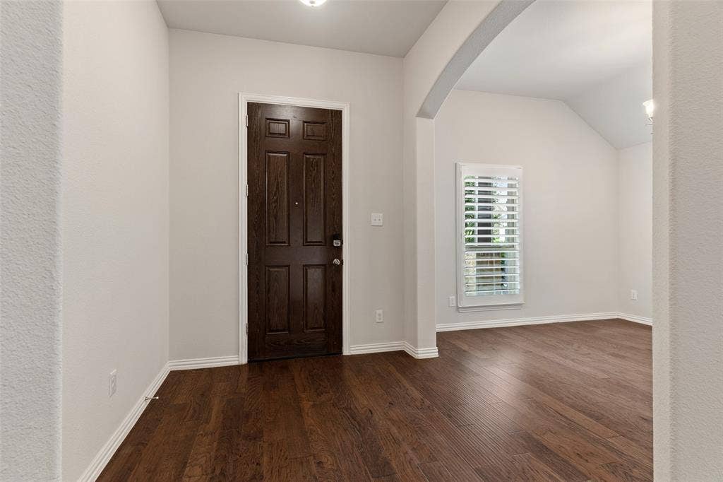 1804 Virtue Port Lane, Wylie, TX 75098 Toward front door