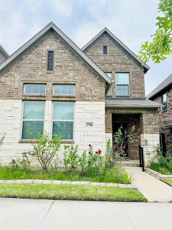 Property photo for 3706 Glenn Mews, Rowlett, TX