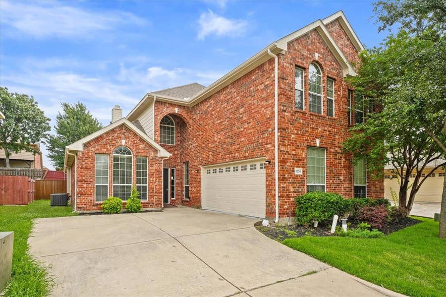 Property photo for 8204 Hitching Trail, McKinney, TX