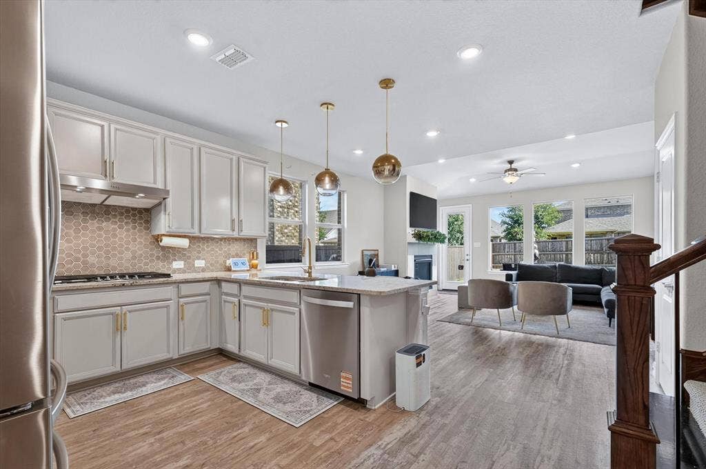 4129 Ranchero Drive, Sachse, TX 75048 4129 Ranchero Drive, Sachse, TX 75048