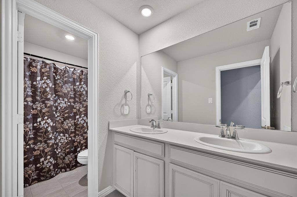 4129 Ranchero Drive, Sachse, TX 75048 4129 Ranchero Drive, Sachse, TX 75048