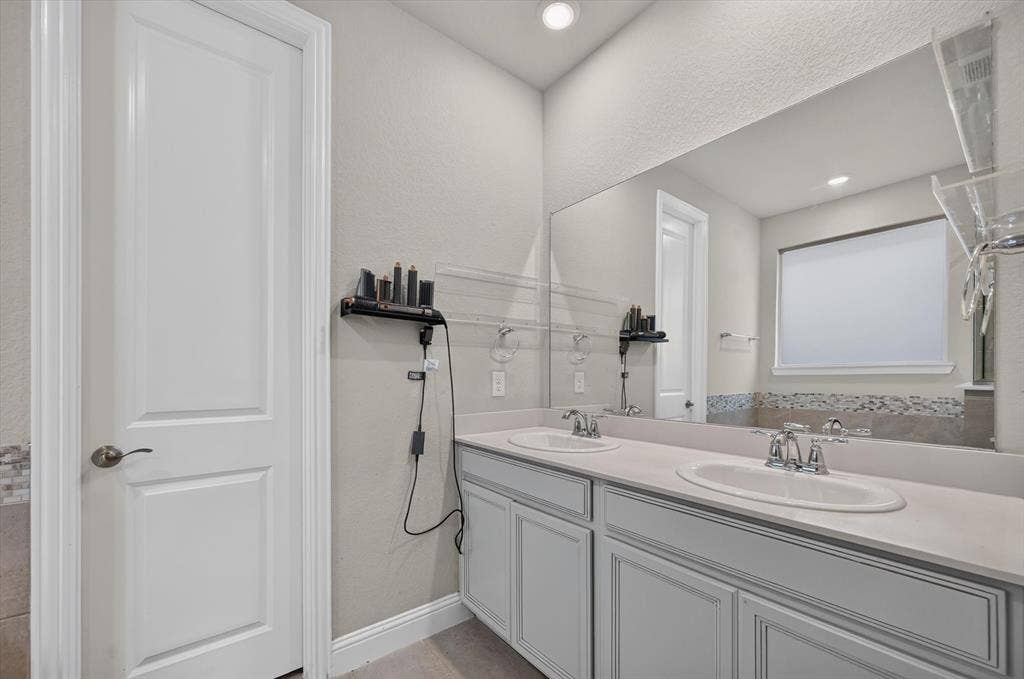 4129 Ranchero Drive, Sachse, TX 75048 4129 Ranchero Drive, Sachse, TX 75048