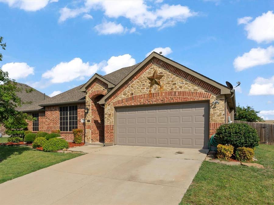 Property photo for 508 Clemson Lane, Forney, TX